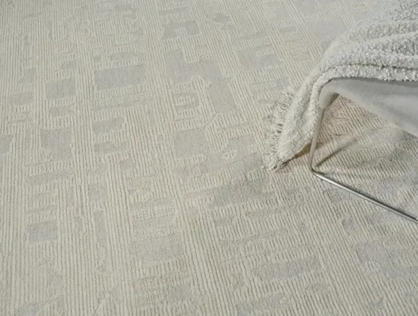 Lucy Hand Tufted Rug