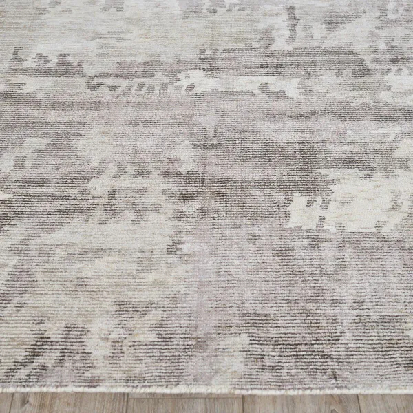 Everest Loomed Rug