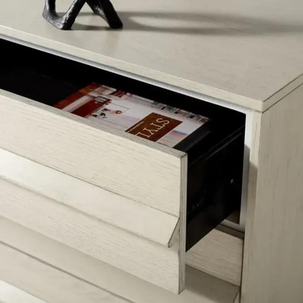 Kaiah 3-Drawer Wood Chest - White