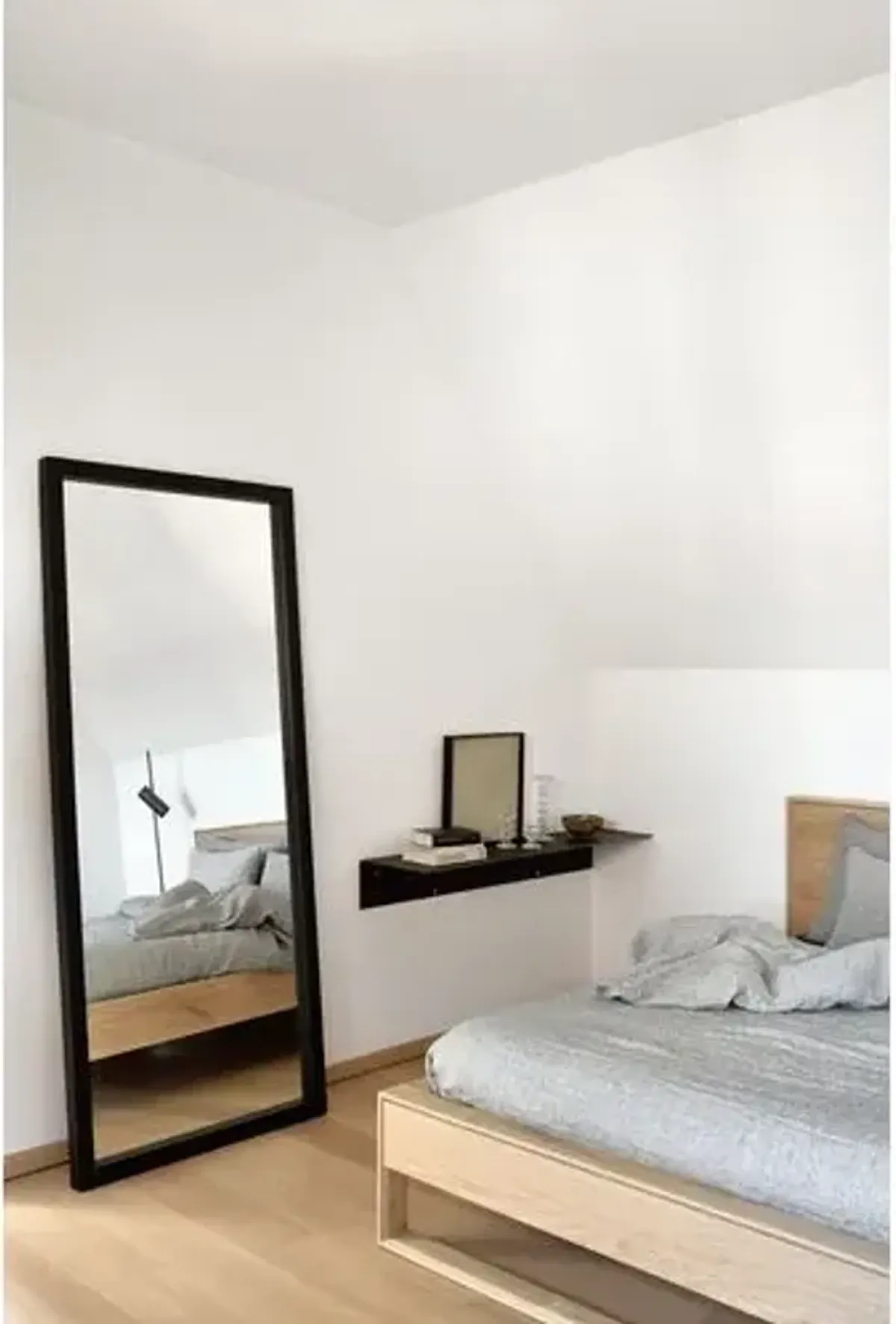 Light Frame Floor Mirror - Oak Black - Ethnicraft