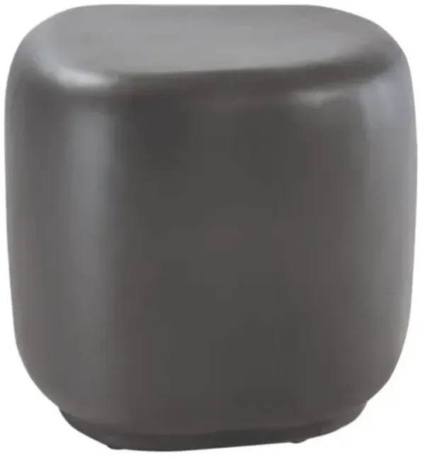 Valeska Indoor/Outdoor Concrete End Table - Gray