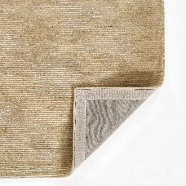 Willa Hand Tufted Wool Rug