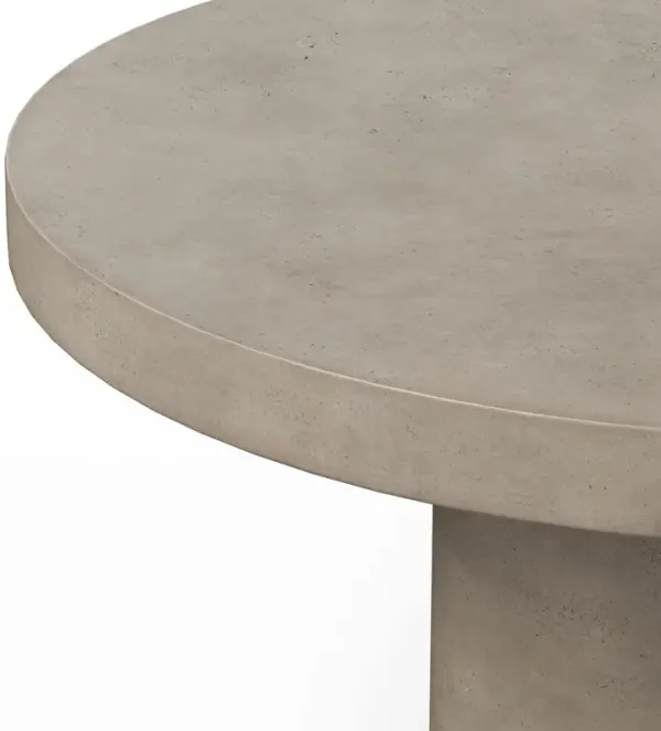 Elwood Indoor/Outdoor Round Concrete Dining Table