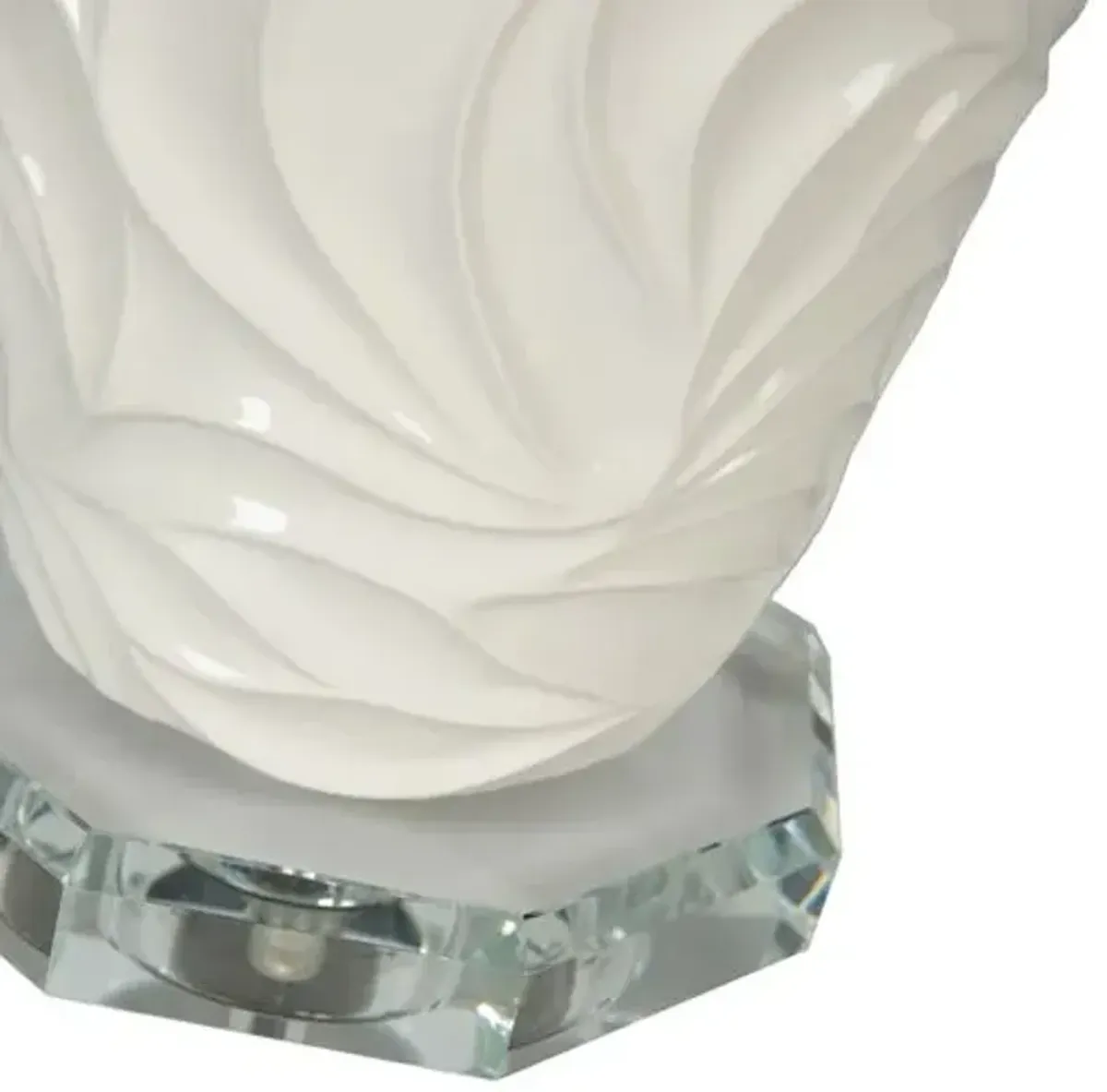 Summer Drift Ceramic Table Lamp - White - Bradburn Home