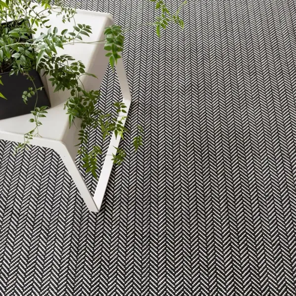 Herringbone Handwoven Indoor/Outdoor Rug