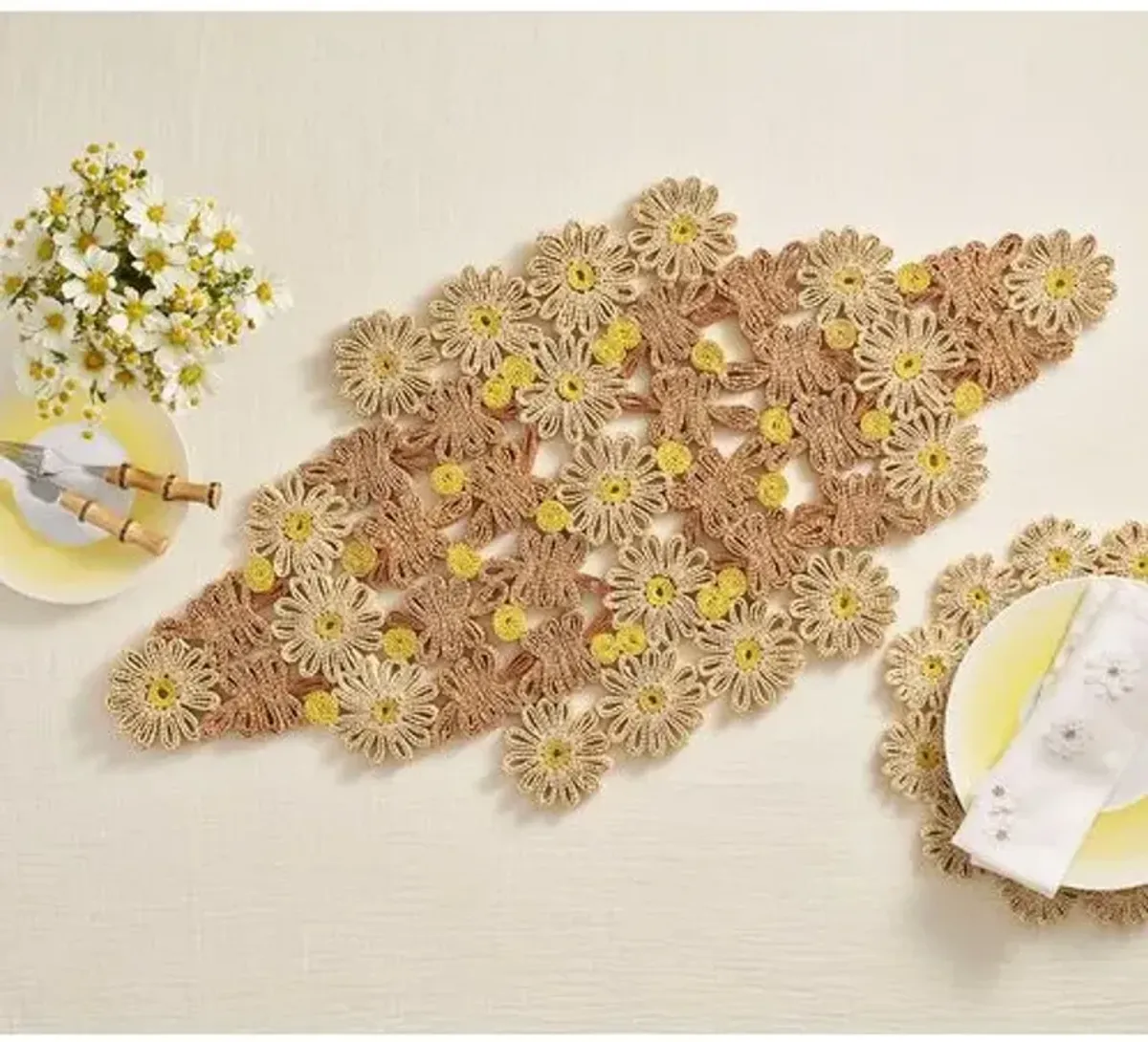 Daisy Straw Runner - Kim Seybert - Yellow