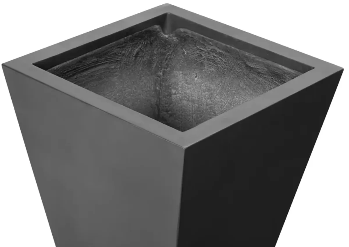Verdara Concrete Indoor/Outdoor Planter