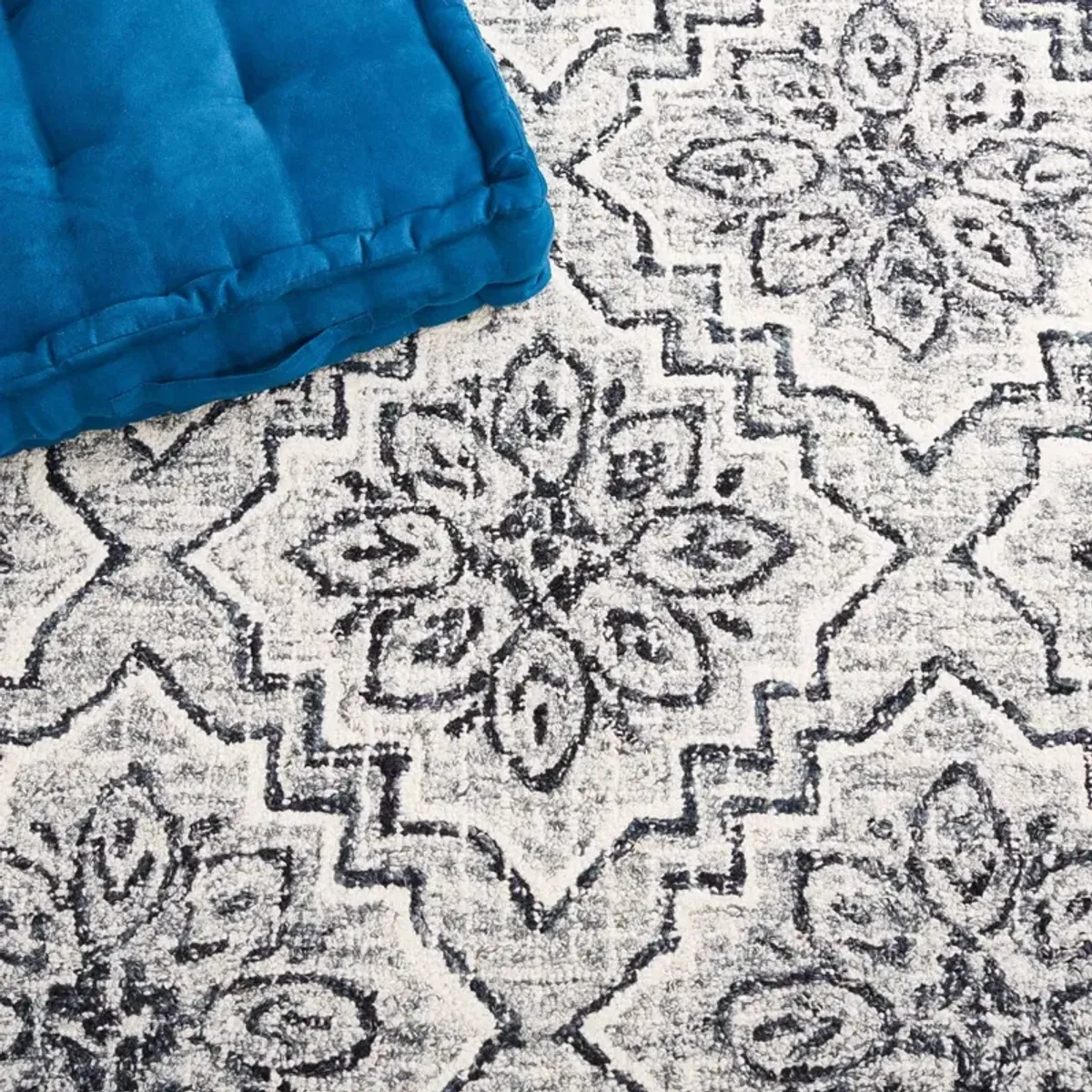 Maestro Hand Tufted Rug