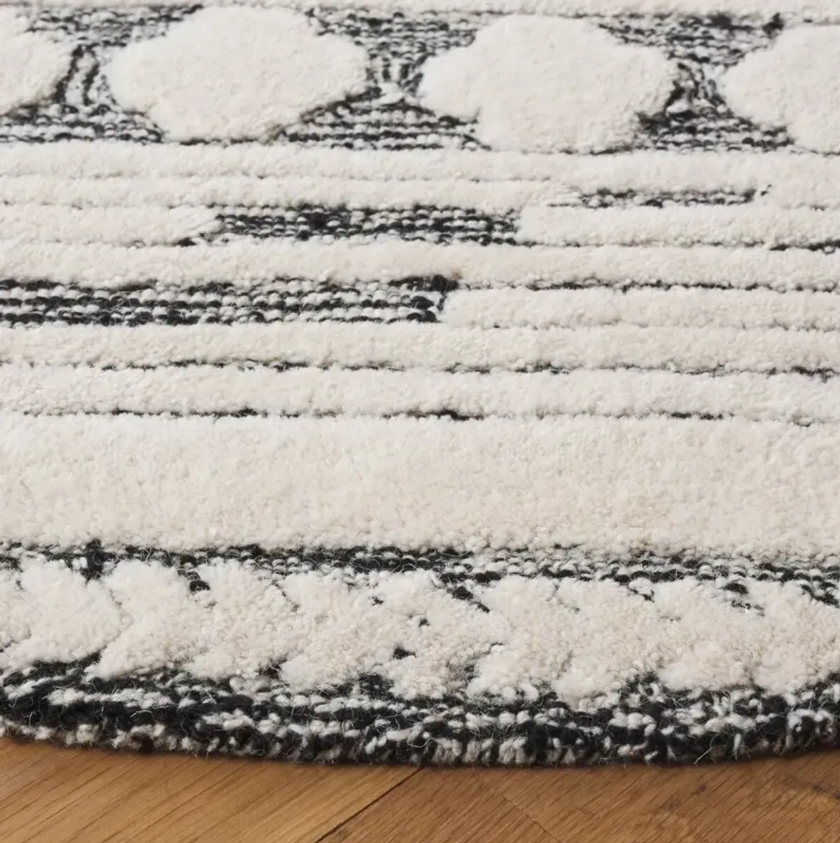 Chanson Hand Tufted Rug