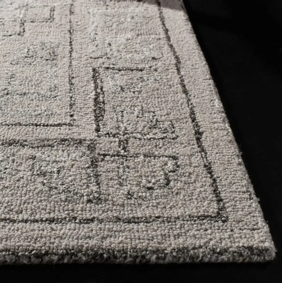 Della Hand Tufted Rug, Taupe/Black