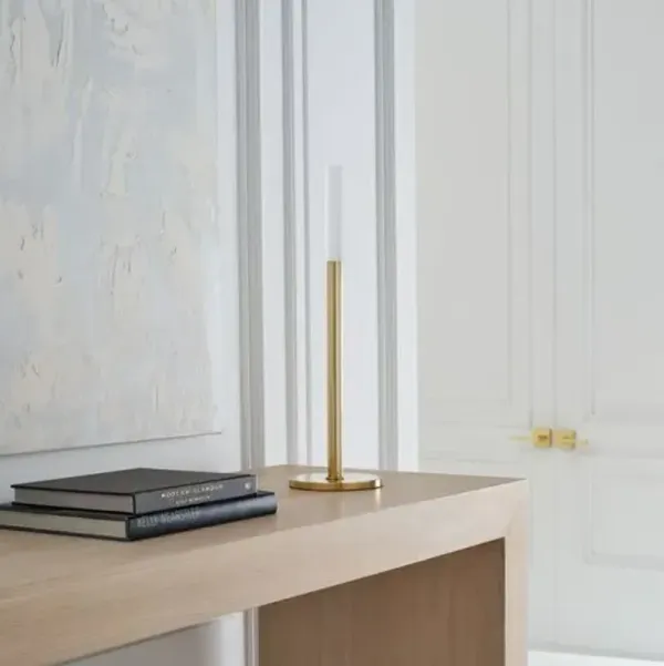 Visual Comfort - Rousseau 20" Table Lamp - Gold