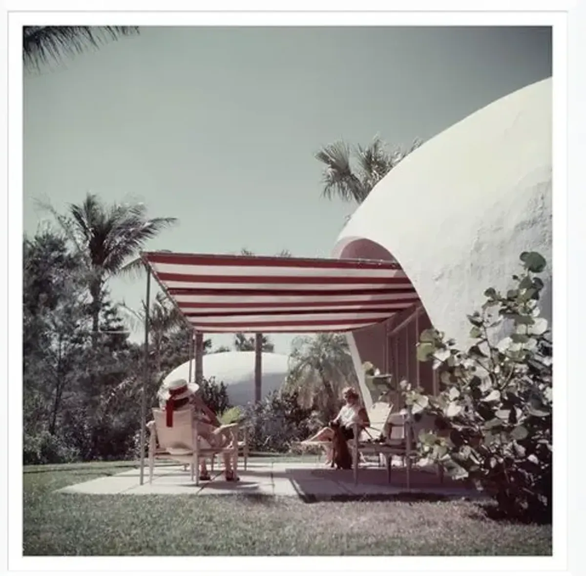 Getty Images - "Hobe Sound Bubble Houses" - Slim Aarons - January 1 - 1955 Photograph - Multi