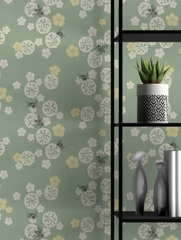 Yuki Osada, Buzzing Blooms Wallpaper