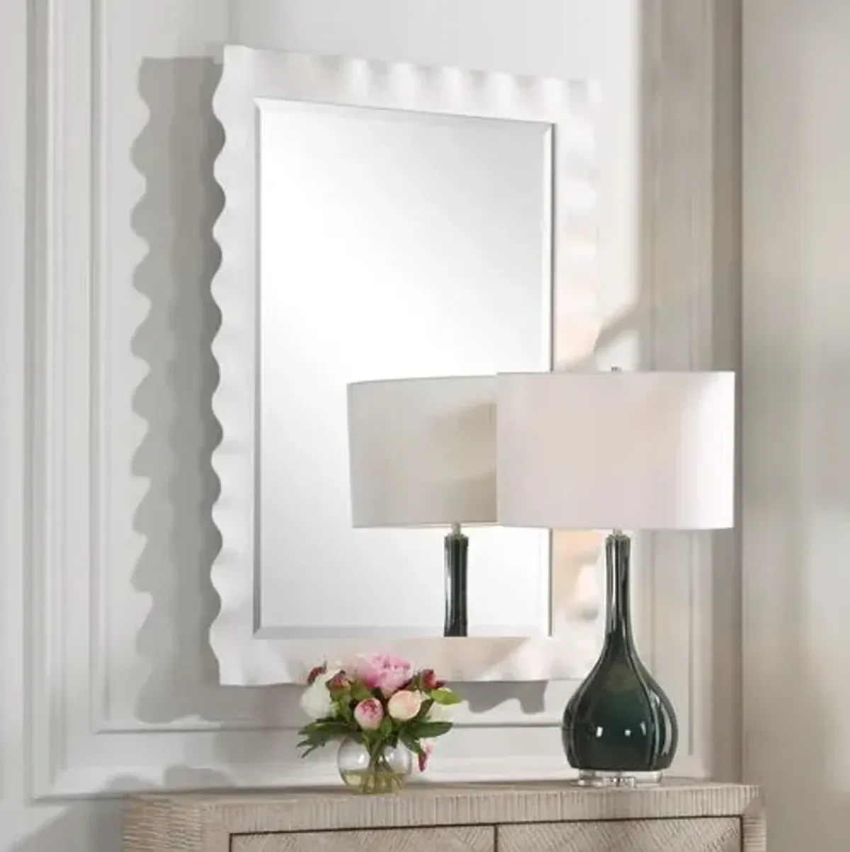 Kaelen Scalloped Edge Wall Mirror - White