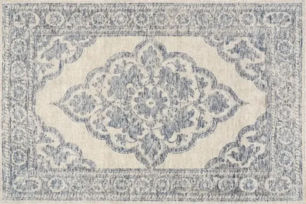 Padma Lakshmi, Istanbul Rug