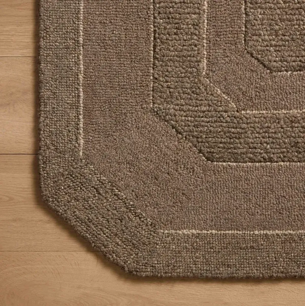Evano Hand Tufted Wool Rug