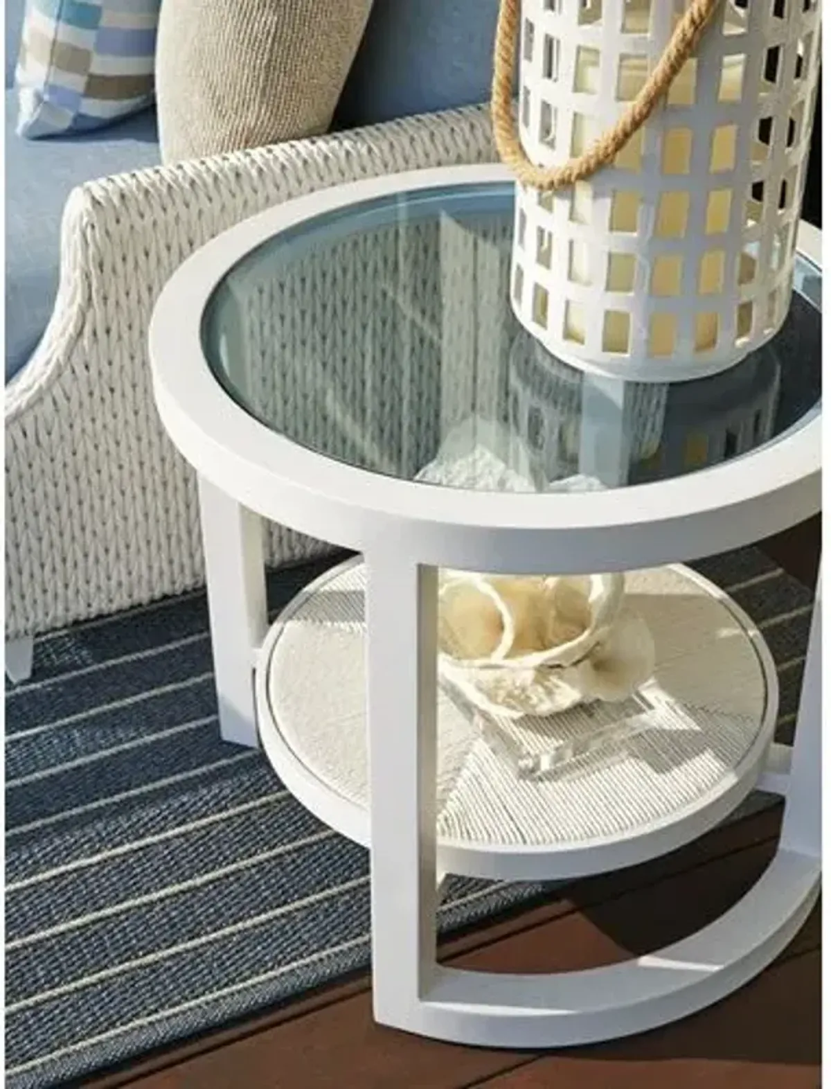 Ocean Breeze Promenade Outdoor Aluminum/Wicker Round End Table - White/Blue - Tommy Bahama