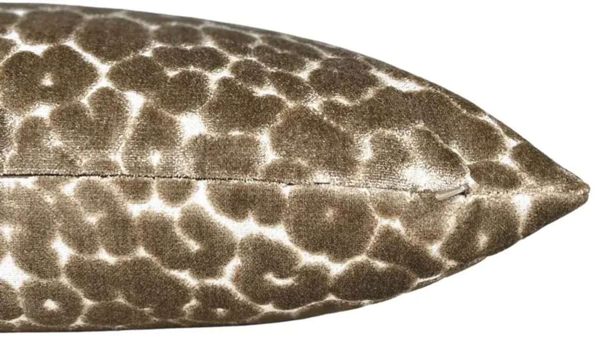 Madison 14x20 Velvet Leopard Lumbar Pillow