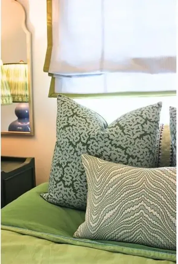 Birdie 22x22 Pillow - The Piper Collection