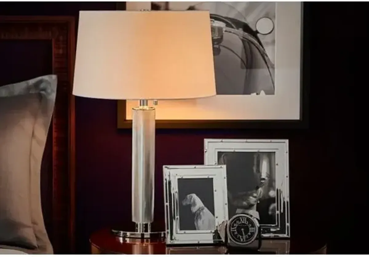 Ralph Lauren Home - Visual Comfort - Barrett Medium Knurled Table Lamp - Silver