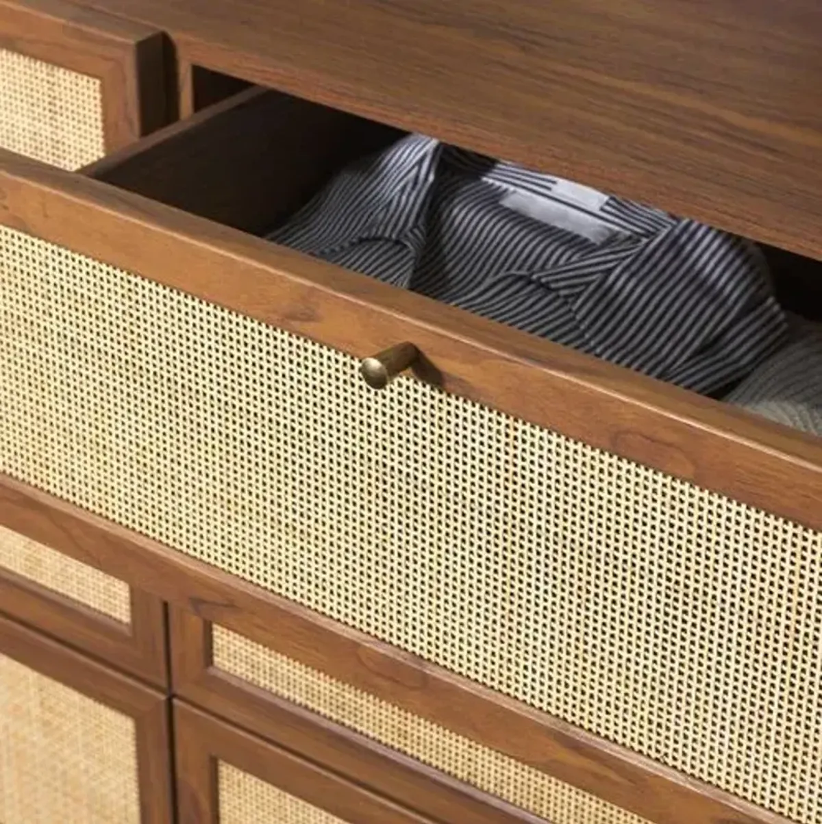 Amroth Rattan 6-Drawer Dresser - Brown