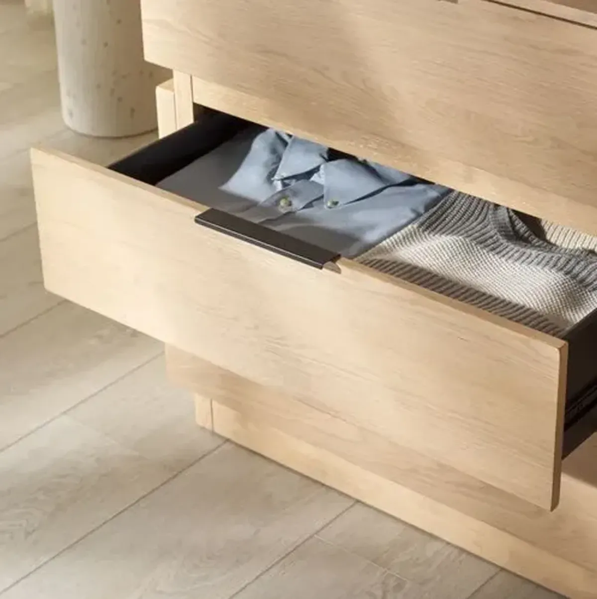 Iskrael 6-Drawer Stacked Dresser - Brown