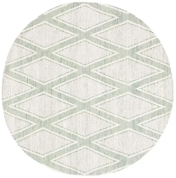 Bella Hand Woven Rug, Green/Ivory