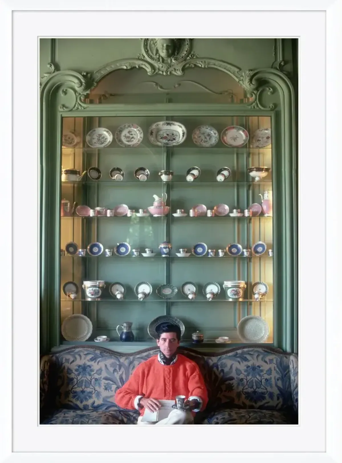 "Comte d'Arcangues," Slim Aarons - January 1 - 1986 Photograph - Green