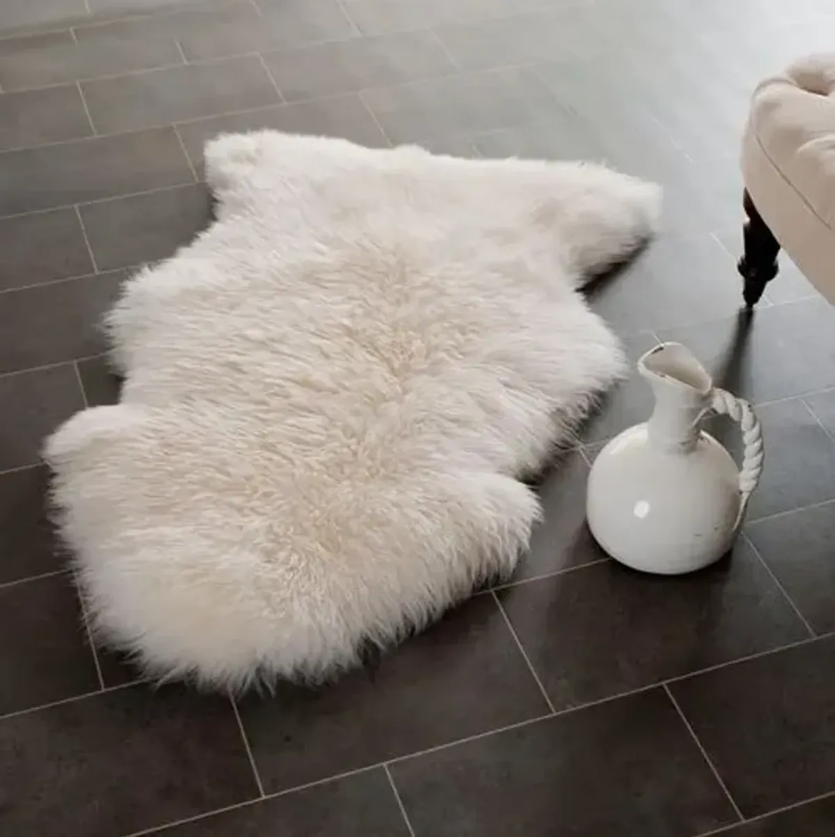 Reese Sheepskin - White