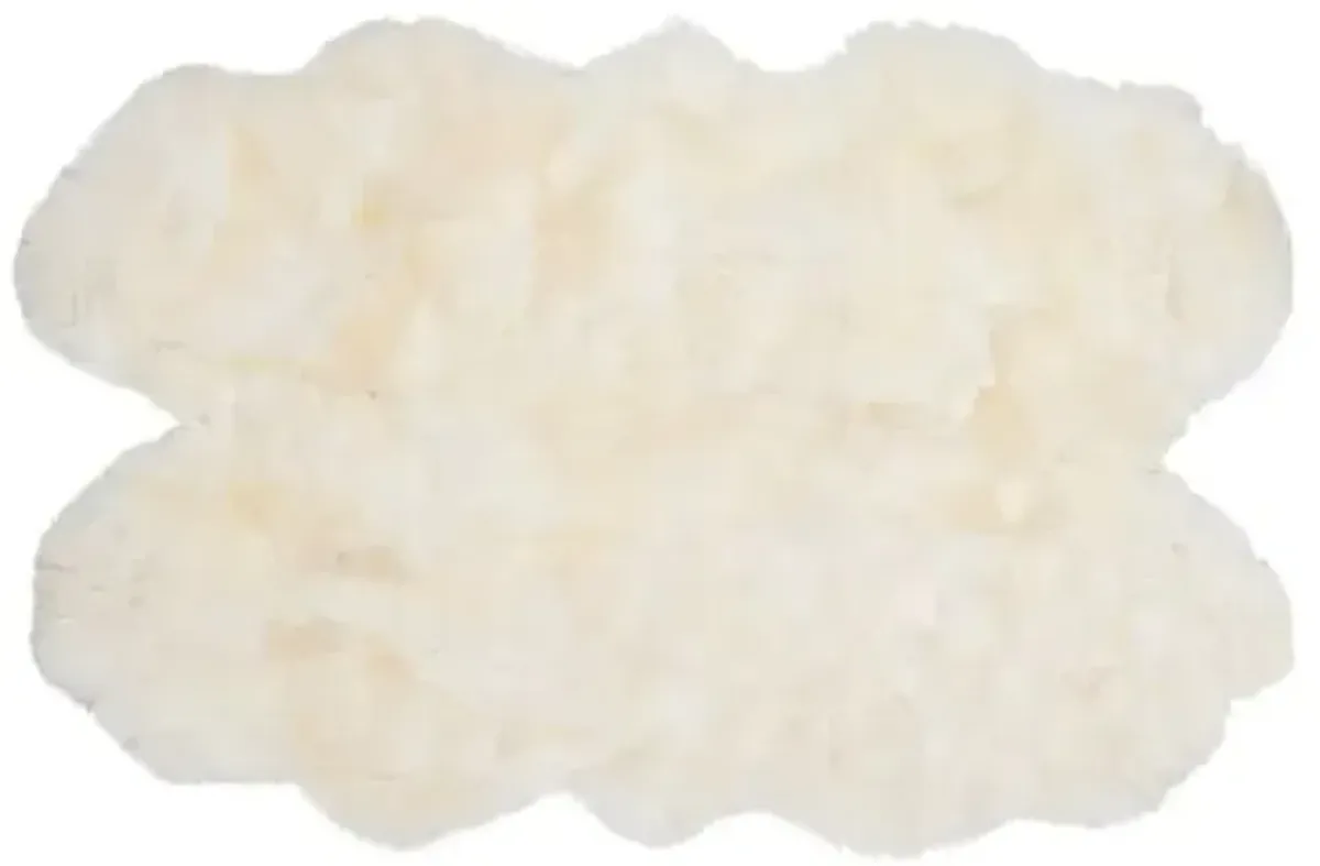 Reese Sheepskin - White