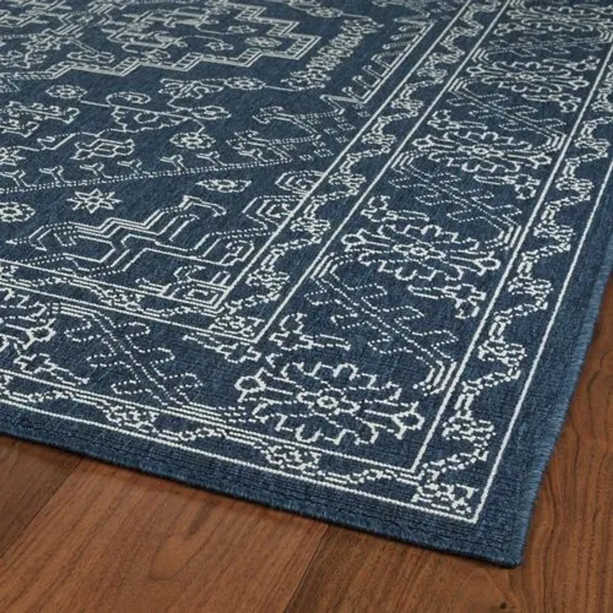 Shaili Outdoor Rug - Navy/White - Blue - Blue