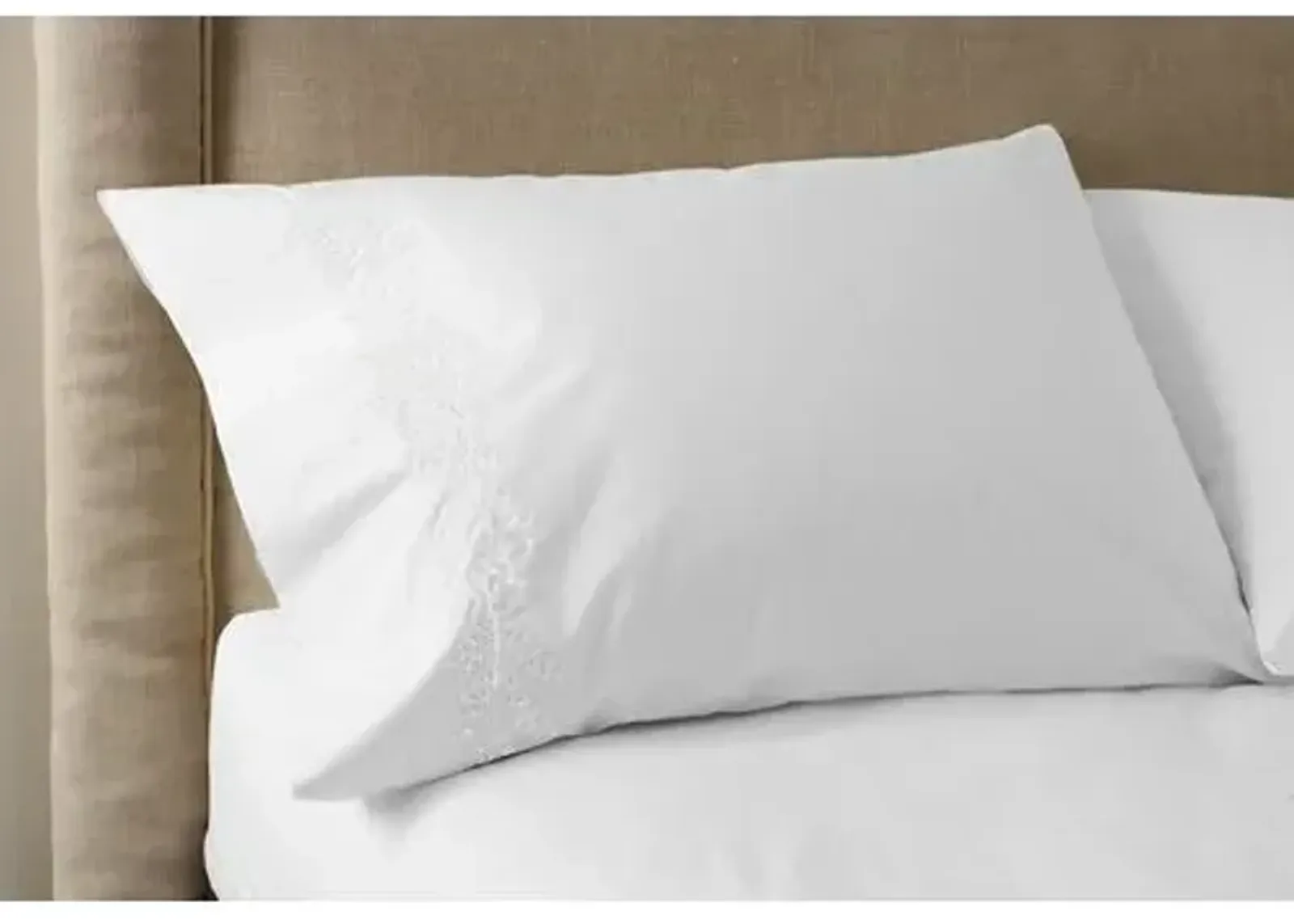 Set of 2 Willow Pillowcases - White - Hamburg House