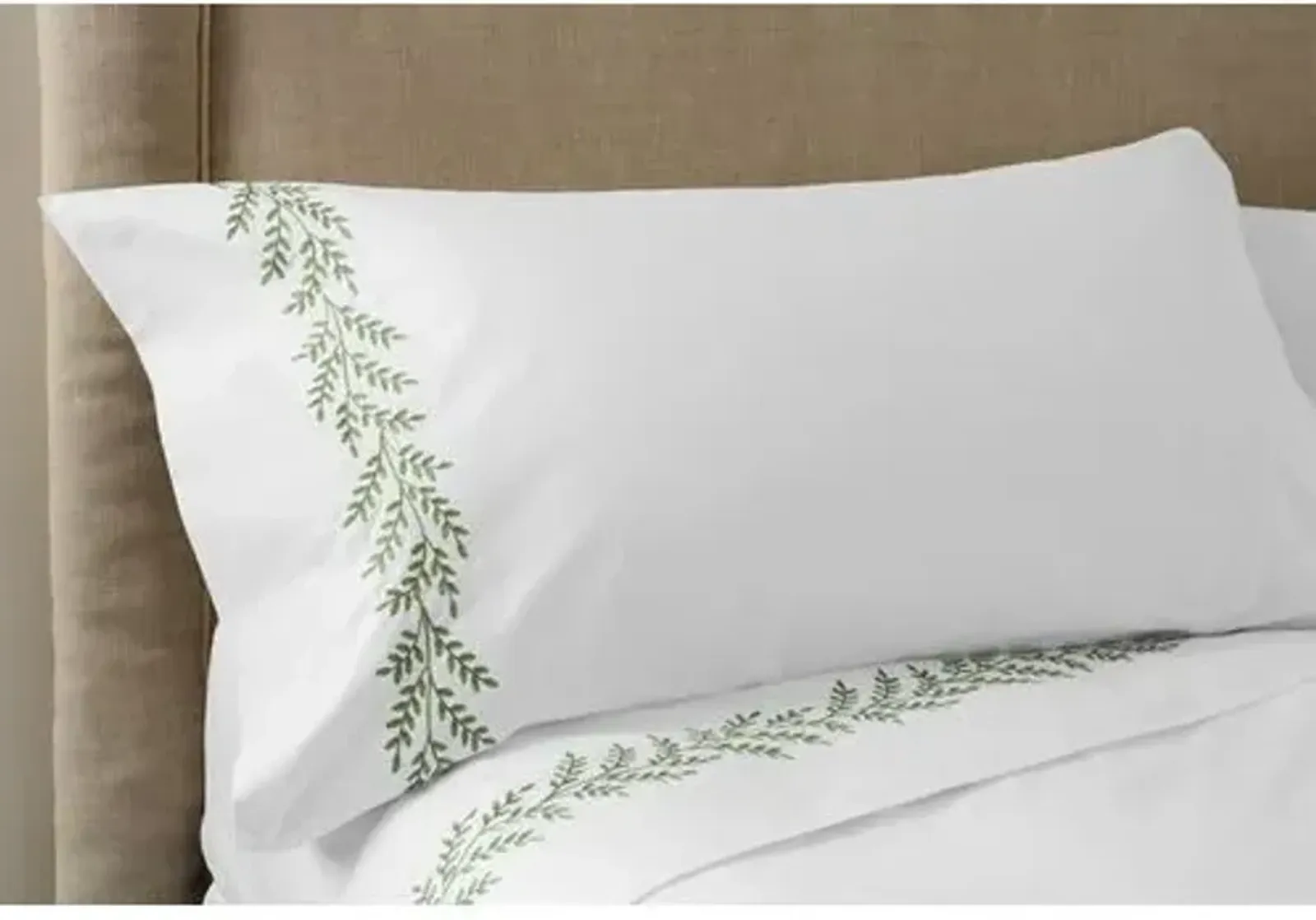 Willow Sheet Set - Green - Hamburg House - White, 300 Thread Count, Egyptian Cotton Sateen, Soft and Luxurious