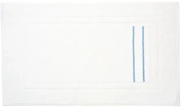 Double Scallop Embroidered Bath Mat