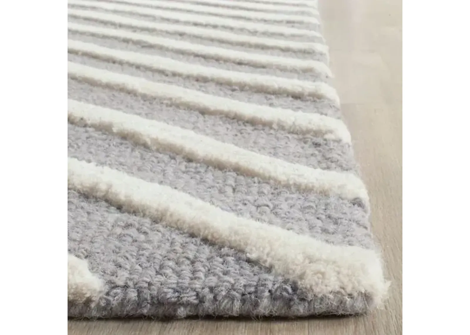 Yvaine Rug - Gray/Ivory - Gray