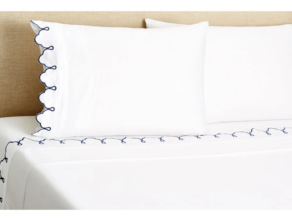Embroidered Scalloped Sheet Set