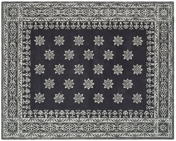 Martha Rug, Black