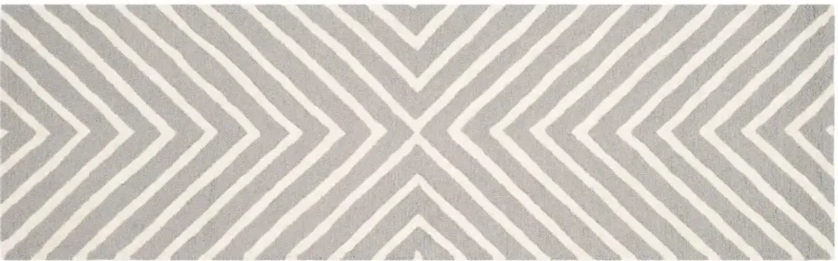 Yvaine Rug, Gray/Ivory