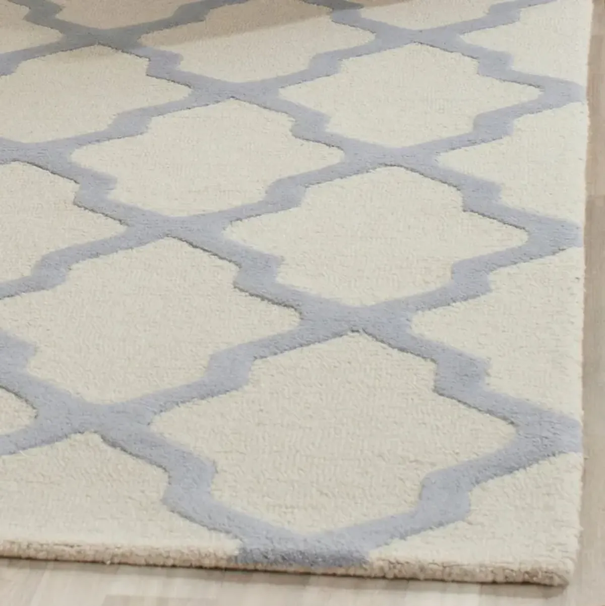 Mulberry Rug, Ivory/Blue
