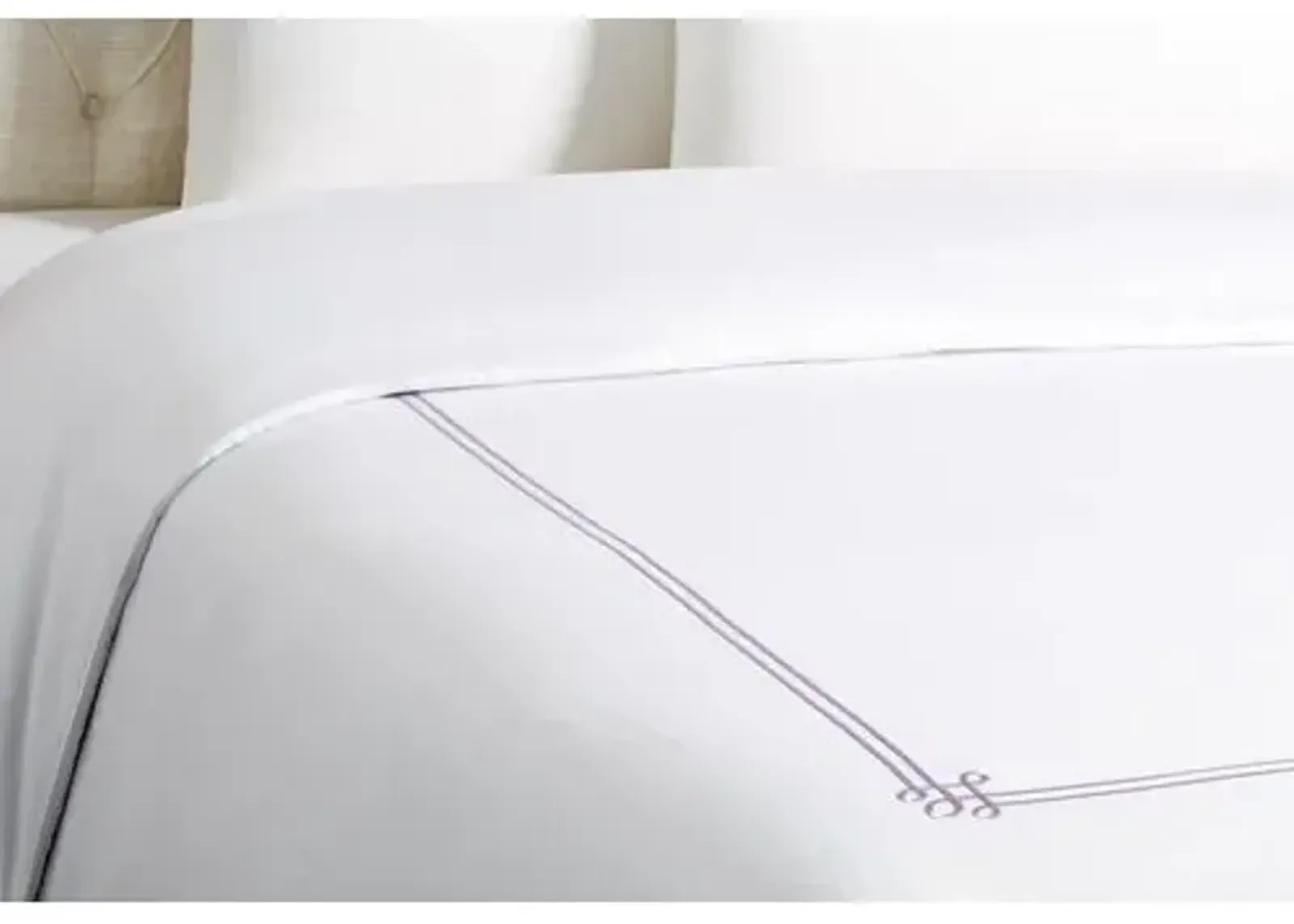 Loops Duvet - Tulip - Hamburg House - White