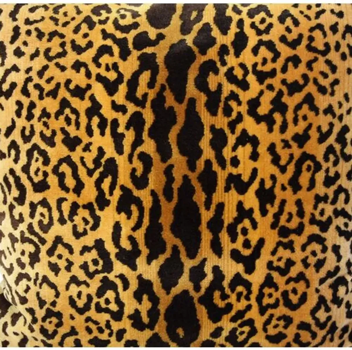 Scalamandr Leopardo Velvet Pillow