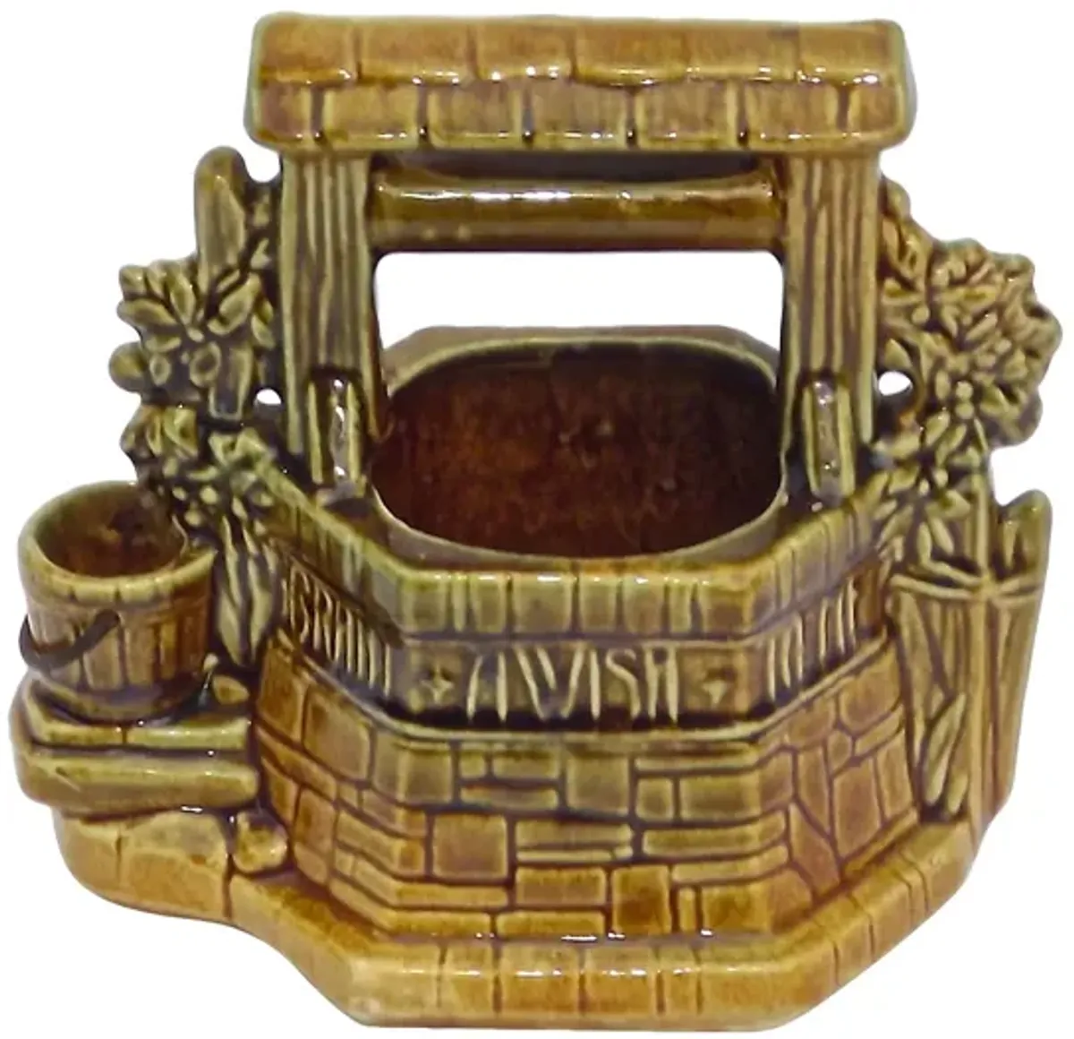 Ceramic McCoy Wishing Well Outdoor Cachepot - Vermilion Designs - Beige