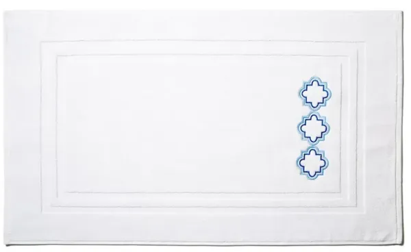Quatrefoil Embroidered Bath Mat