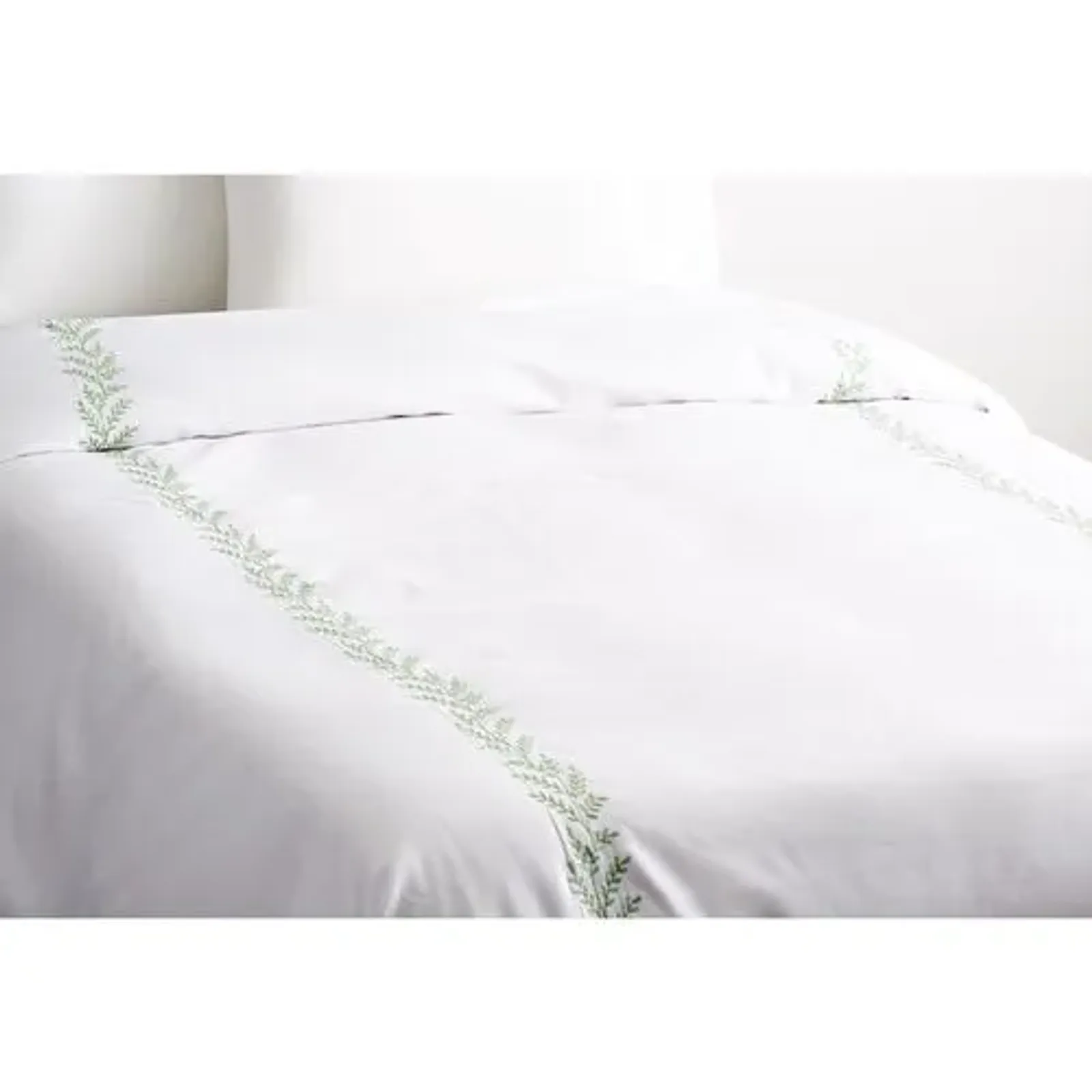 Willow Coverlet - Green - Hamburg House