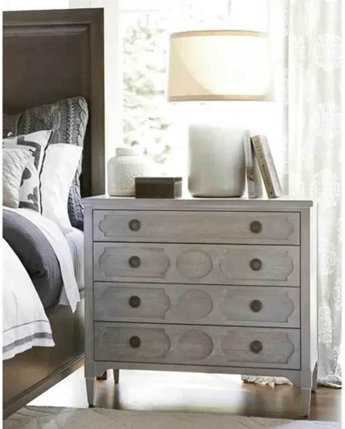 Playlist Dresser - Smoke Gray