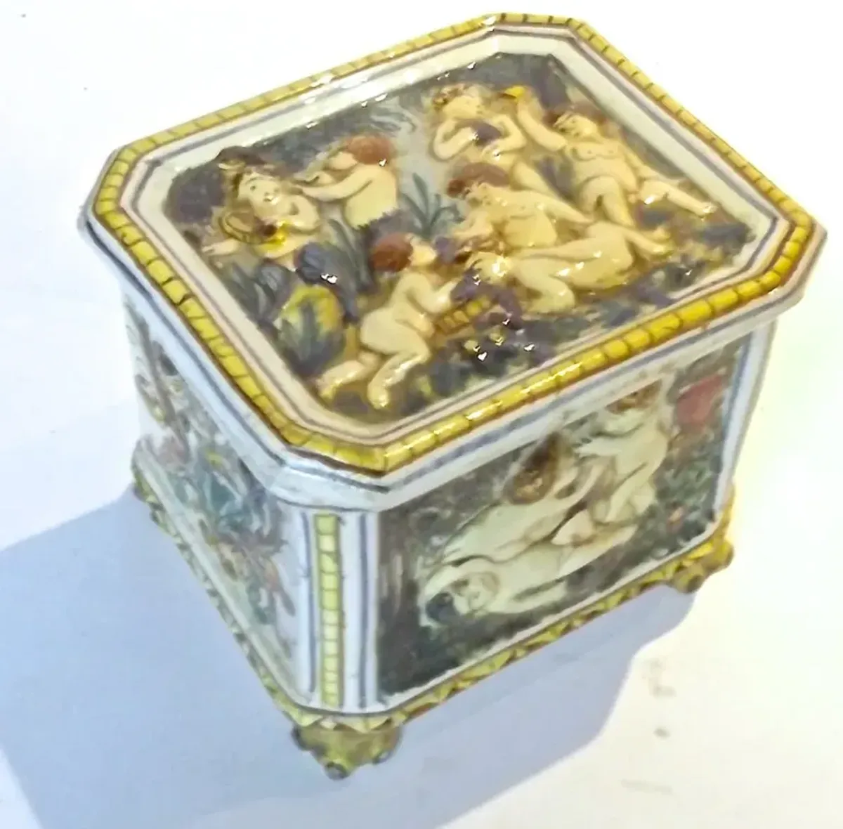 Italian Ceramic Cherub Lidded Box - Vermilion Designs - Ivory