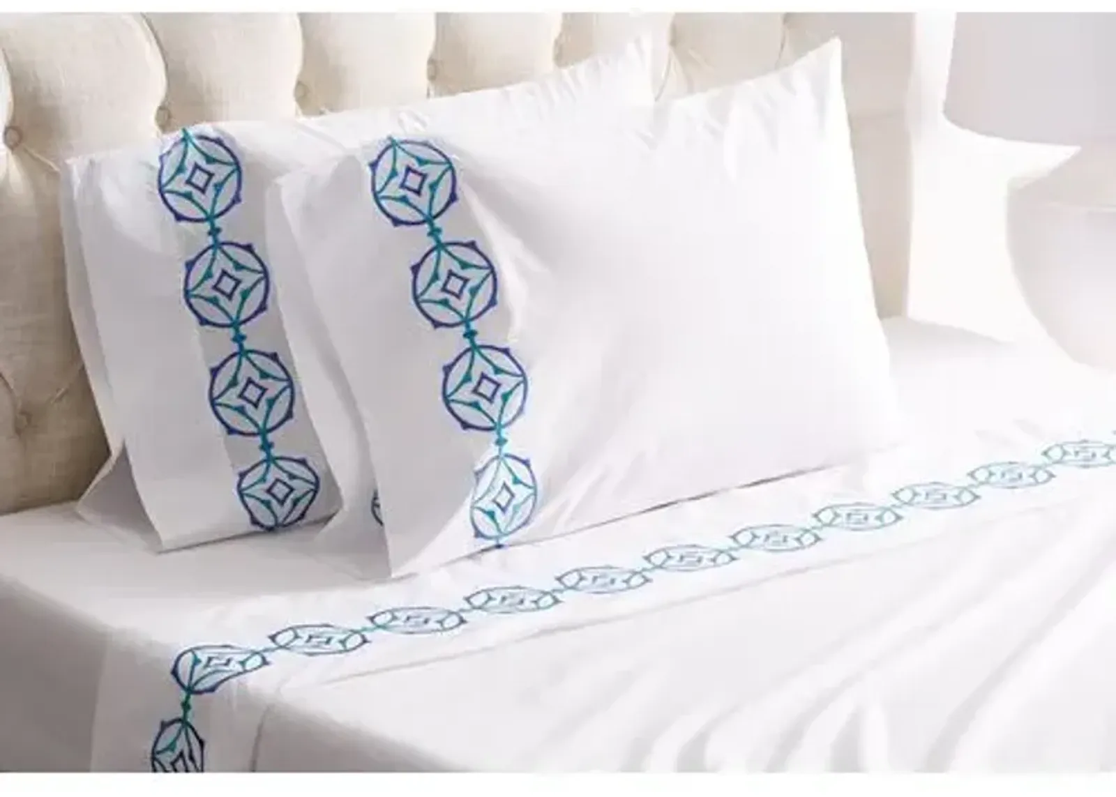 Tropez Sheet Set - Turquoise - Hamburg House - White, 300 Thread Count, Egyptian Cotton Sateen, Soft and Luxurious