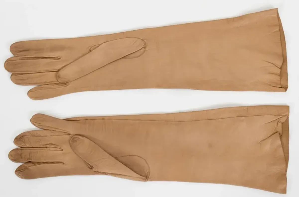 Herm s Beige Lambkin Long Vintage Gloves - Vintage Lux