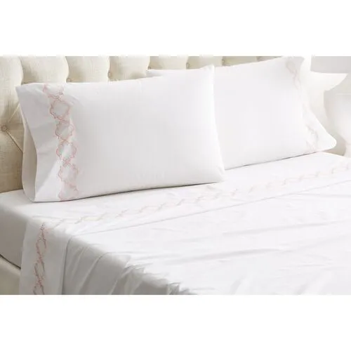 Quatrefoil Sheet Set - White/Pink - Hamburg House, 300 Thread Count, Egyptian Cotton Sateen, Soft and Luxurious