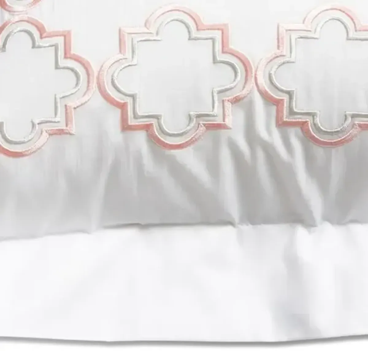 Quatrefoil Sham - White/Pink - Hamburg House